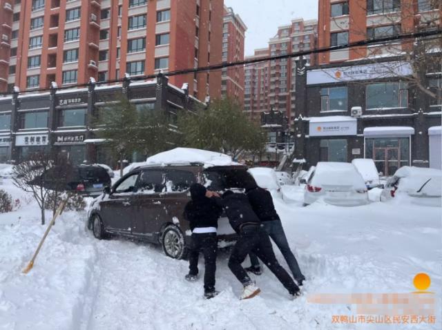 【阳光保险】暴雪来袭，阳光财险与您同行